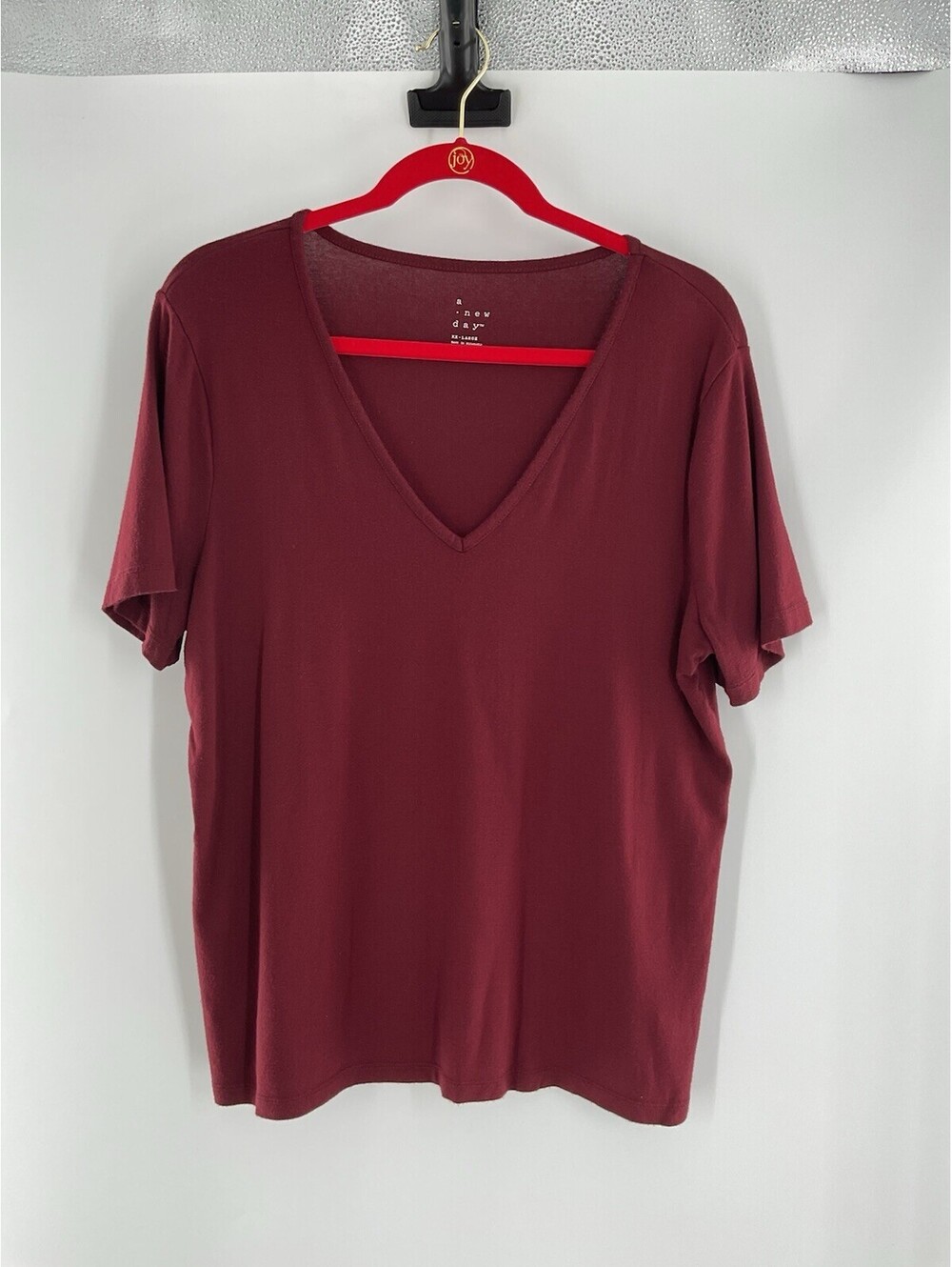 A New Day Women’s XXL V-Neck Burgundy T-Shirt 106